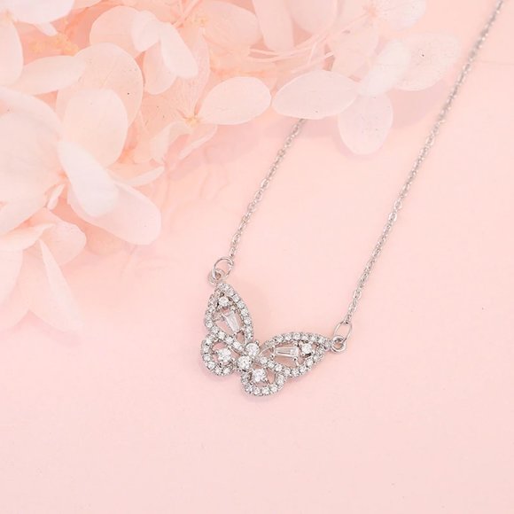 925 Sterling Silver Diamond Butterfly Necklace B3 - Picture 7 of 8